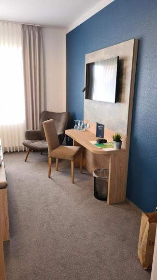 Hagen'S Hotel "Eat & Meet" Restaurant Bar Lounge هارن المظهر الخارجي الصورة
